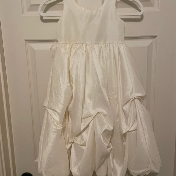Cream White Flower Girl Dress - Elegant like NEW! worn once- Size 4-5 - Picture 6 of 12
